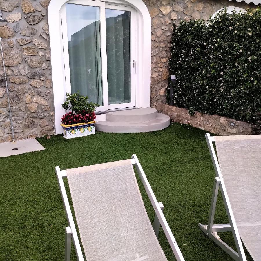 Gresy Appartamento Suite Positano Eksteriør billede